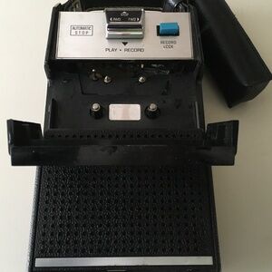 Vintage General Electric Model M8430A cassette player